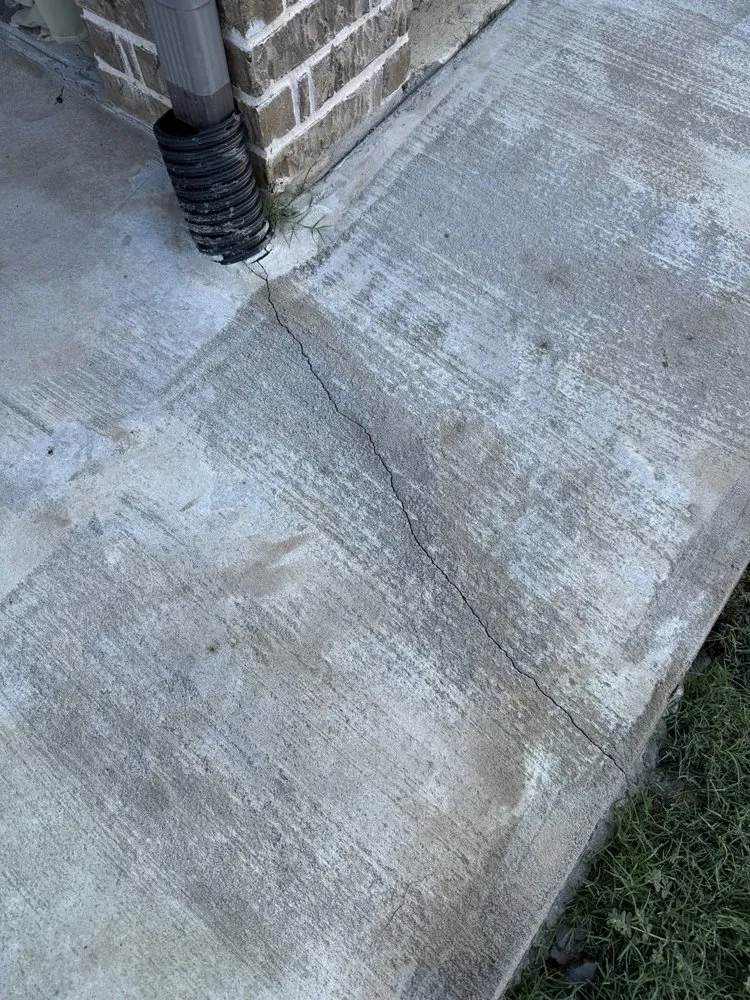 Trusted landscape installation for year-round maintenance in Carrollton, TX by Mulch Services