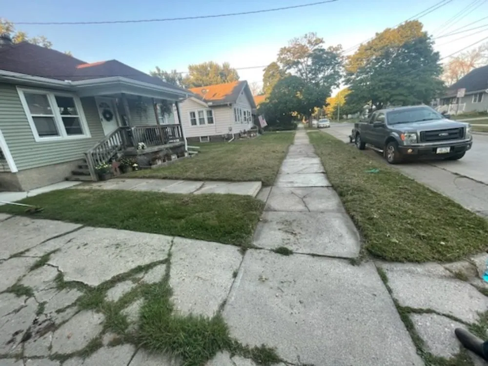 Affordable landscape design in Mason City, IA by Mullet Lawncare