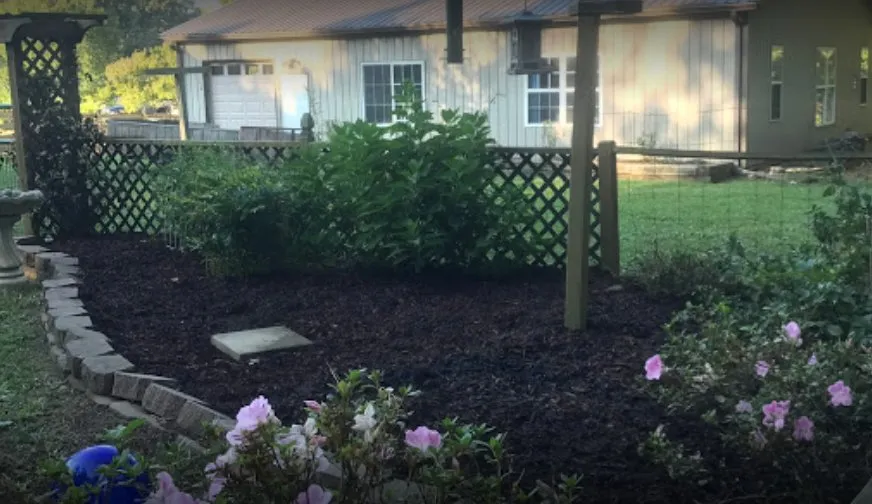 Expert yard maintenance for beautiful yards in Cumberland City, TN by Mullins Lawn Equipment
