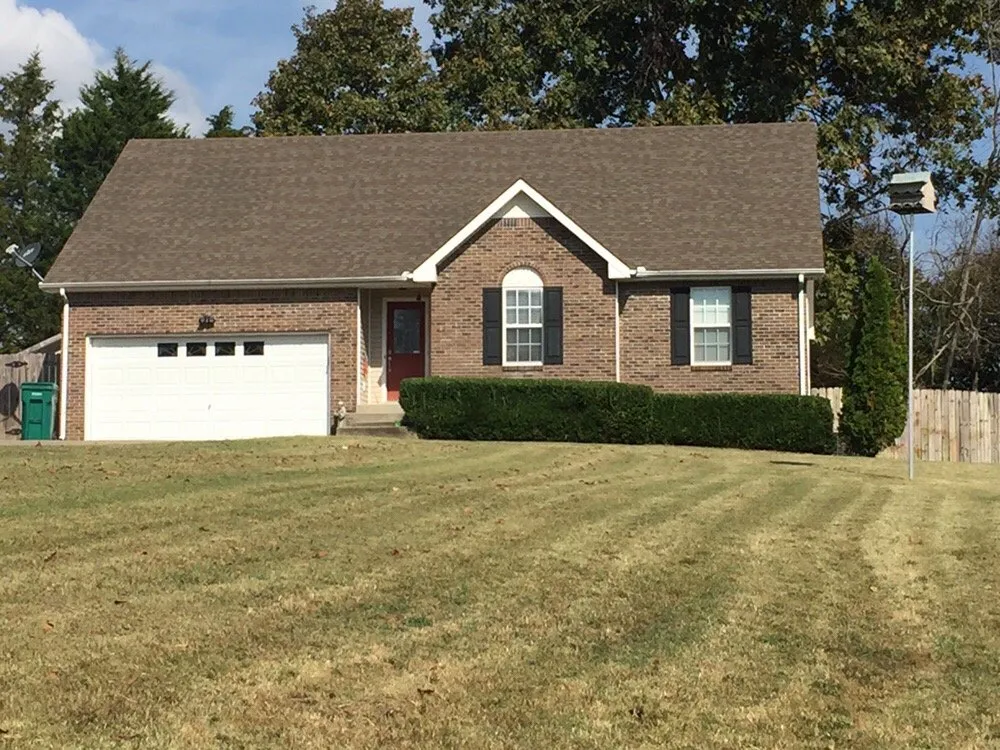 Reliable yard cleanup service in Cumberland City, TN - Mullins Lawn Equipment