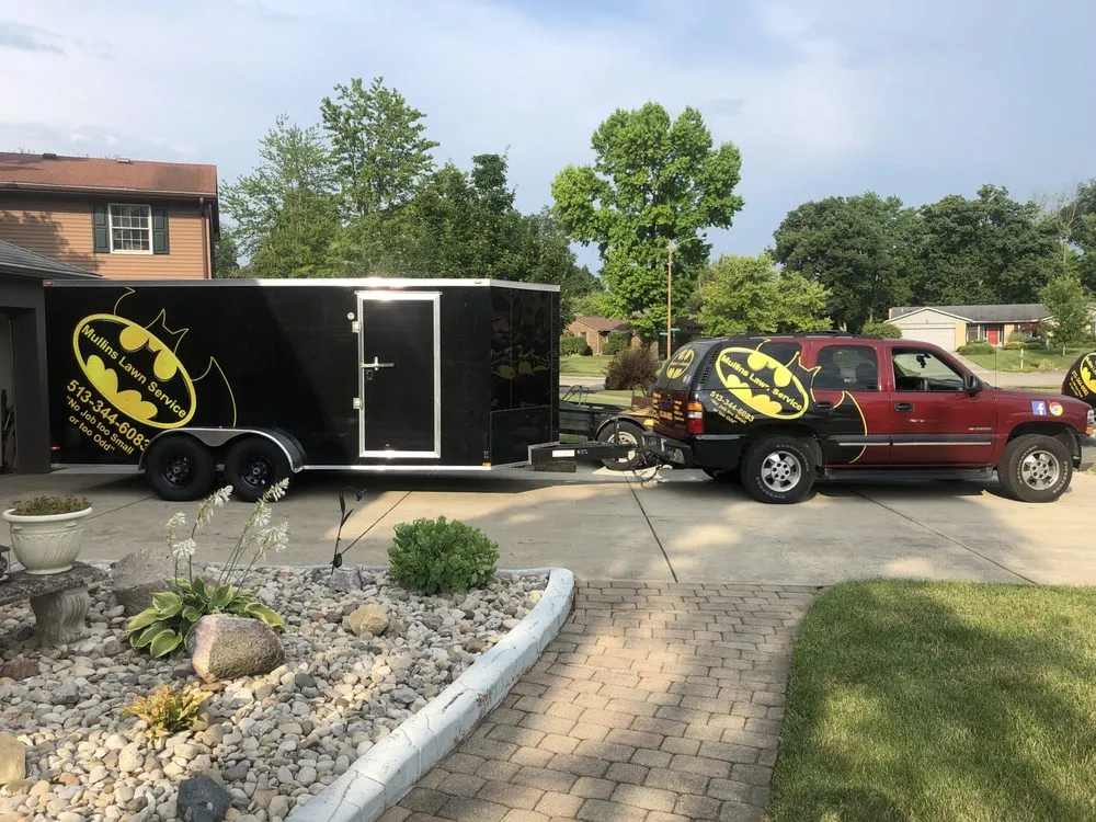 Professional yard maintenance experts serving Mason, OH - Mullins lawn service