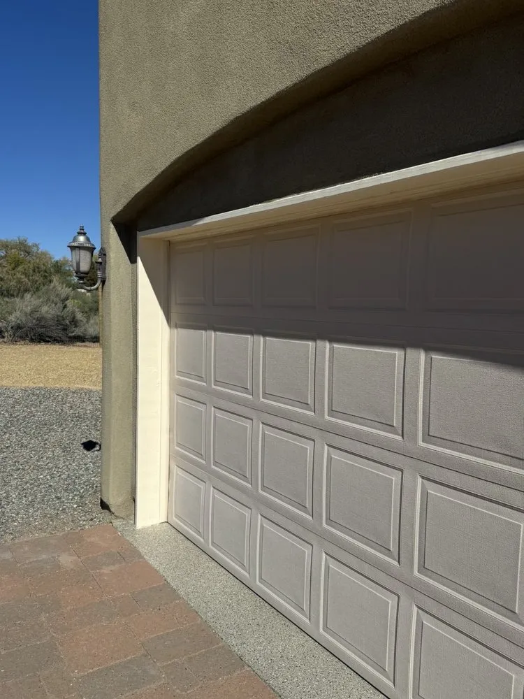 Affordable landscaping services experts serving Rio Rancho, NM - Multipurpose Men