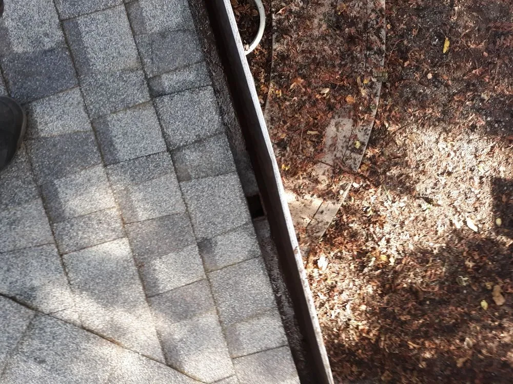 Local lawn care service experts serving Oroville, CA - MultiServe Exterior Cleaning Services