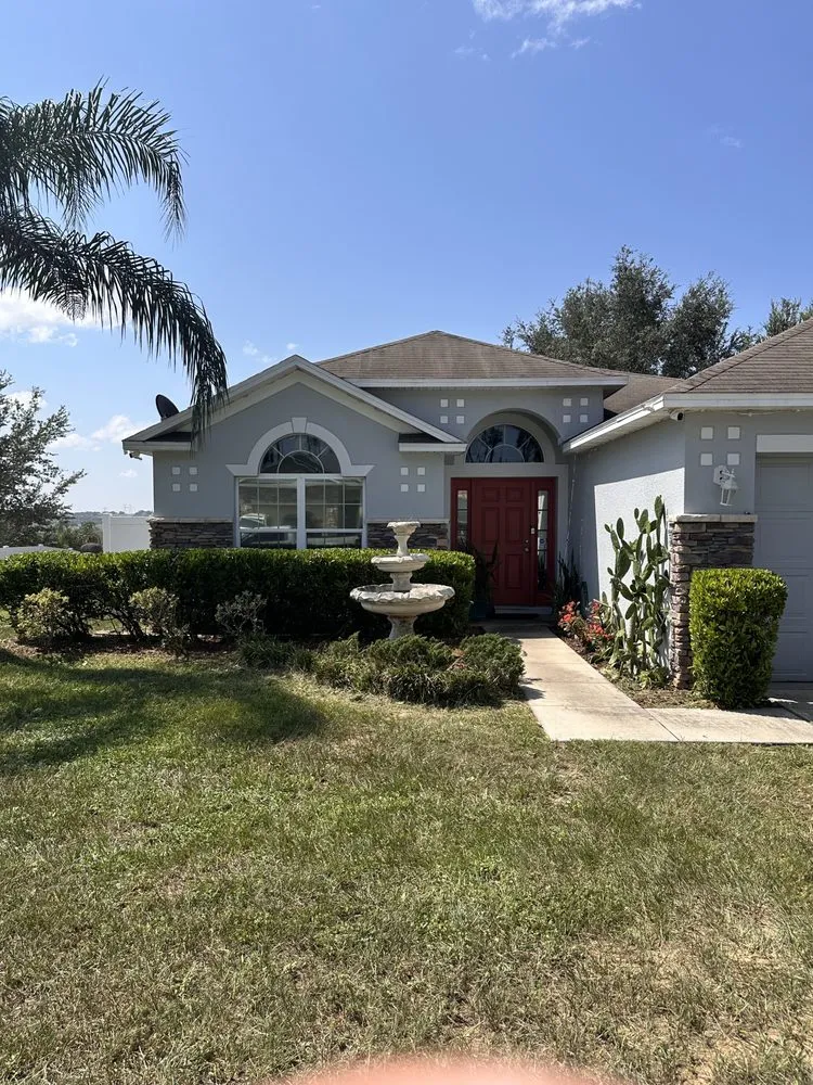 Expert garden landscaping in Groveland, FL by Multiservices J&H