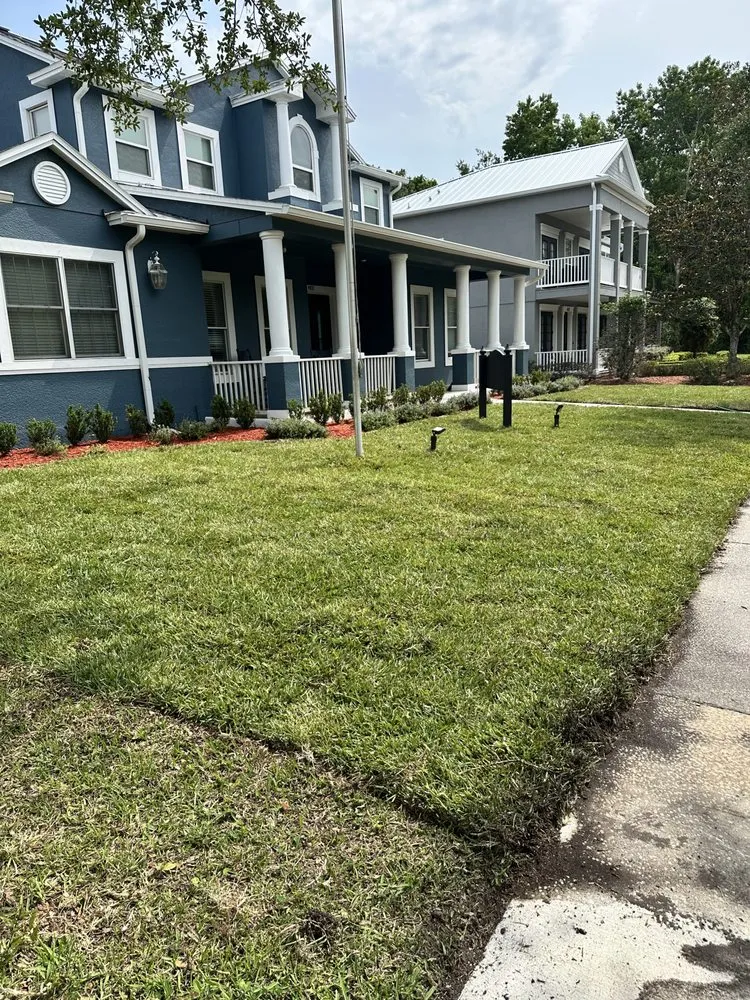 Custom residential landscaping near you in Groveland, FL by Multiservices J&H