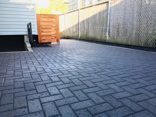 Multnomah Landscape Logo