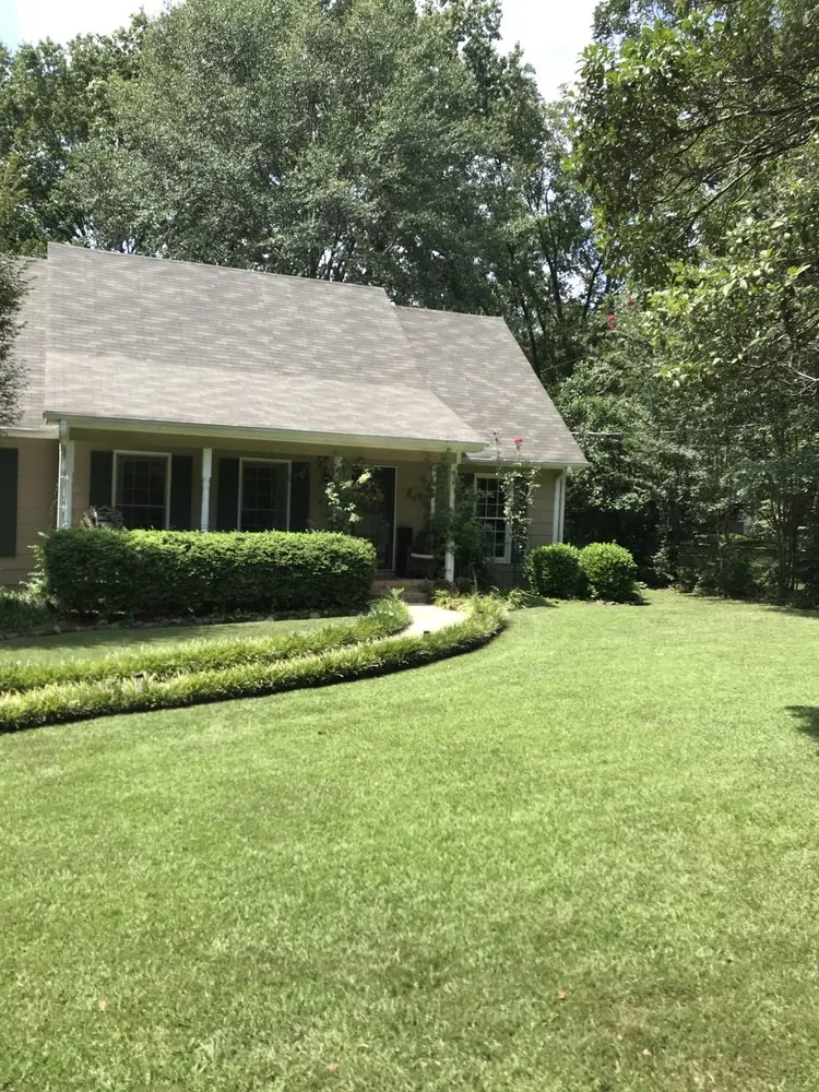 Custom yard maintenance in Hayden, AL by Mulvehill Landscaping