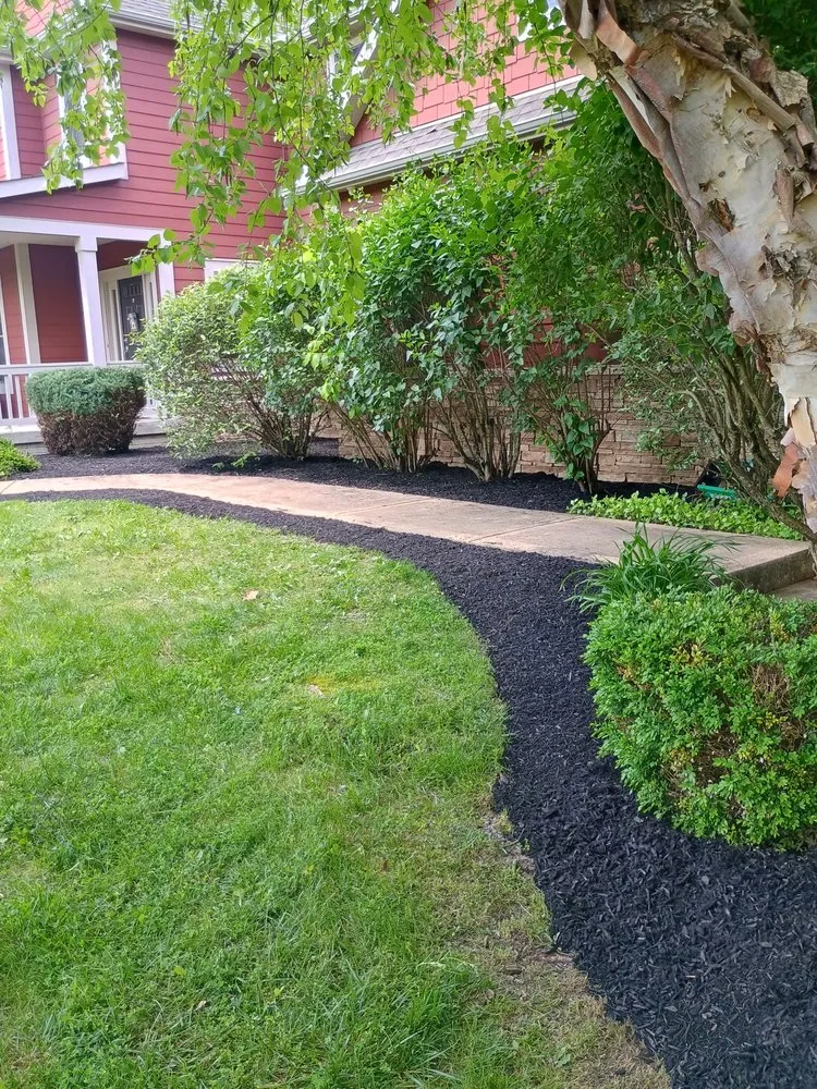 Trusted garden landscaping in Thurston, OH by Mummey's Renovation and Lawn Care