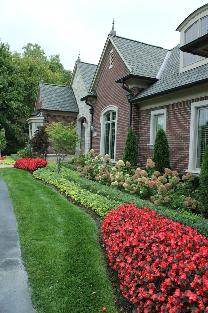 Affordable landscaping services with custom design across Utica, MI - Munaco Landscape