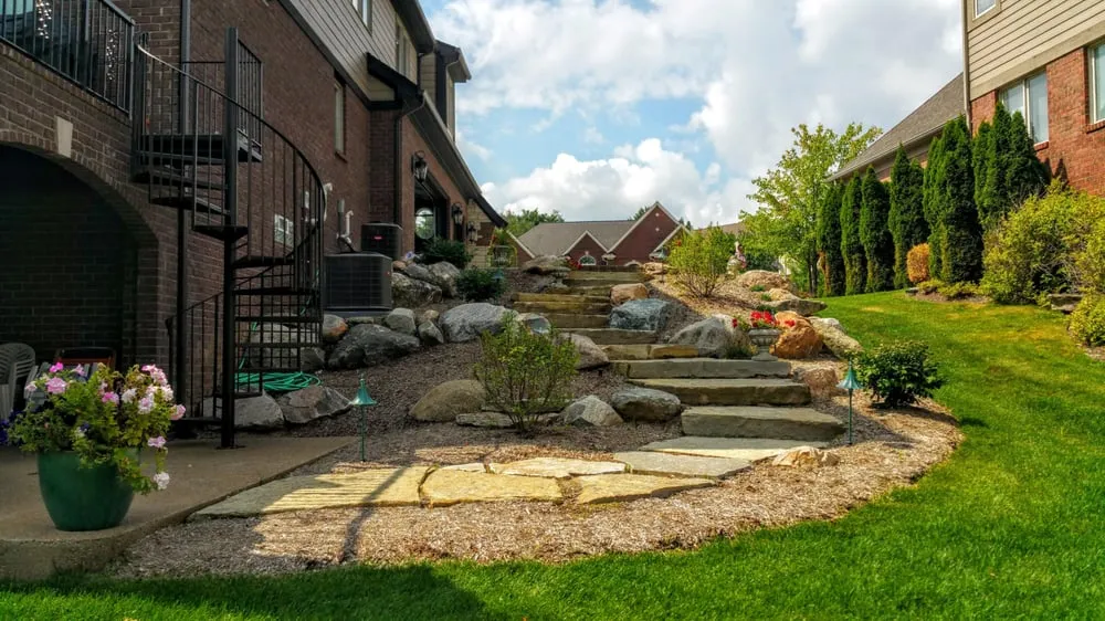 Expert garden landscaping experts serving Utica, MI - Munaco Landscape