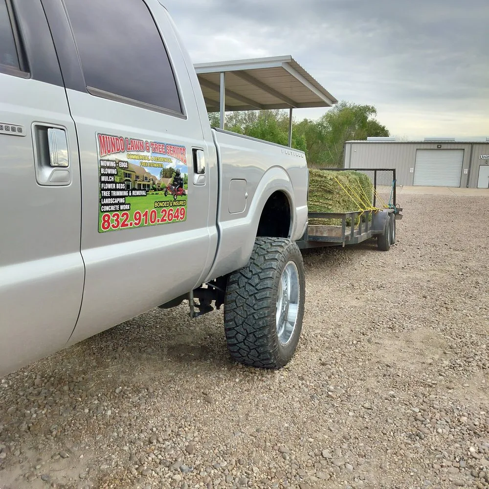 Affordable outdoor landscaping in Lake Jackson, TX by Mundo Lawn Landscaping & Tree Service