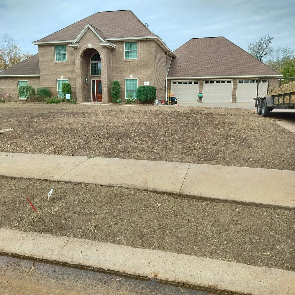 Trusted landscape design experts serving Lake Jackson, TX - Mundo Lawn Landscaping & Tree Service