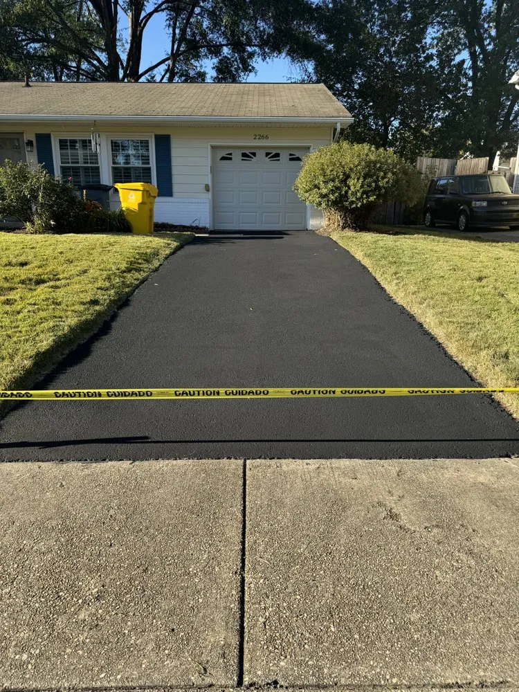 Professional landscape installation for homes across Landover Hills, MD - Mundo Verde