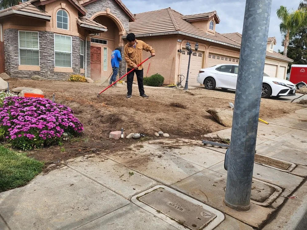 Reliable residential landscaping experts serving Fresno, CA - Mundos Landscaping & Demolition