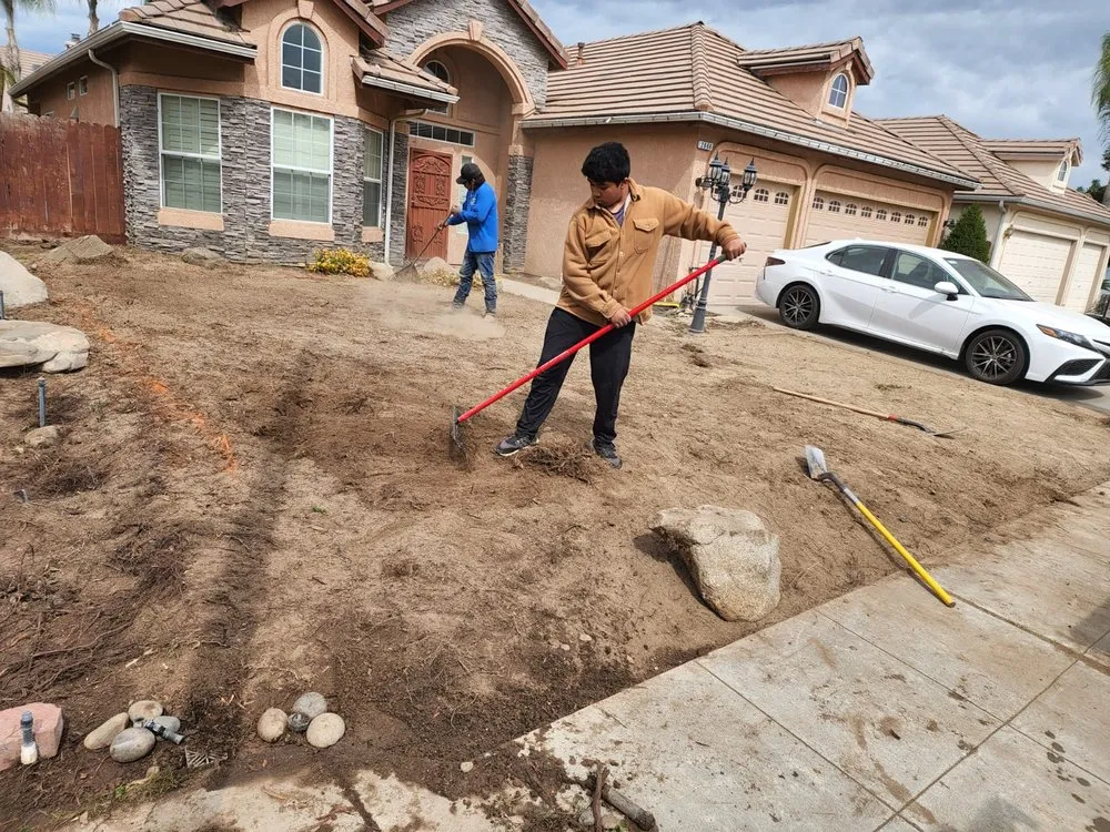 Custom lawn mowing service in Fresno, CA by Mundos Landscaping & Demolition