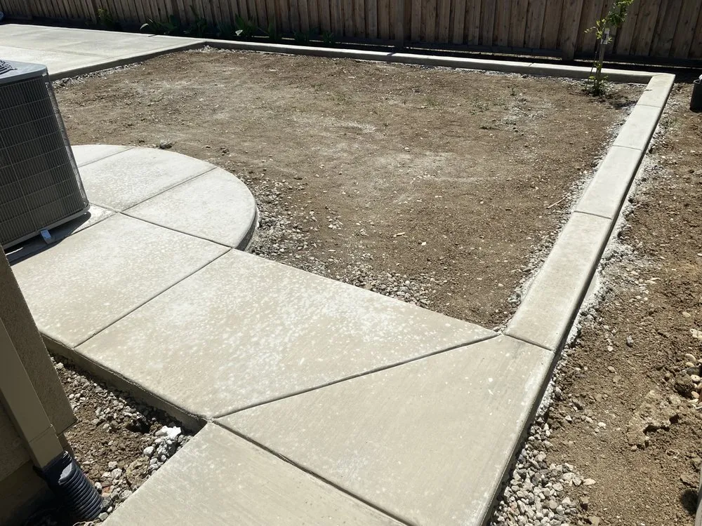 Local garden landscaping for residential properties across Patterson, CA - Muniz Lawn Care & Maintenance