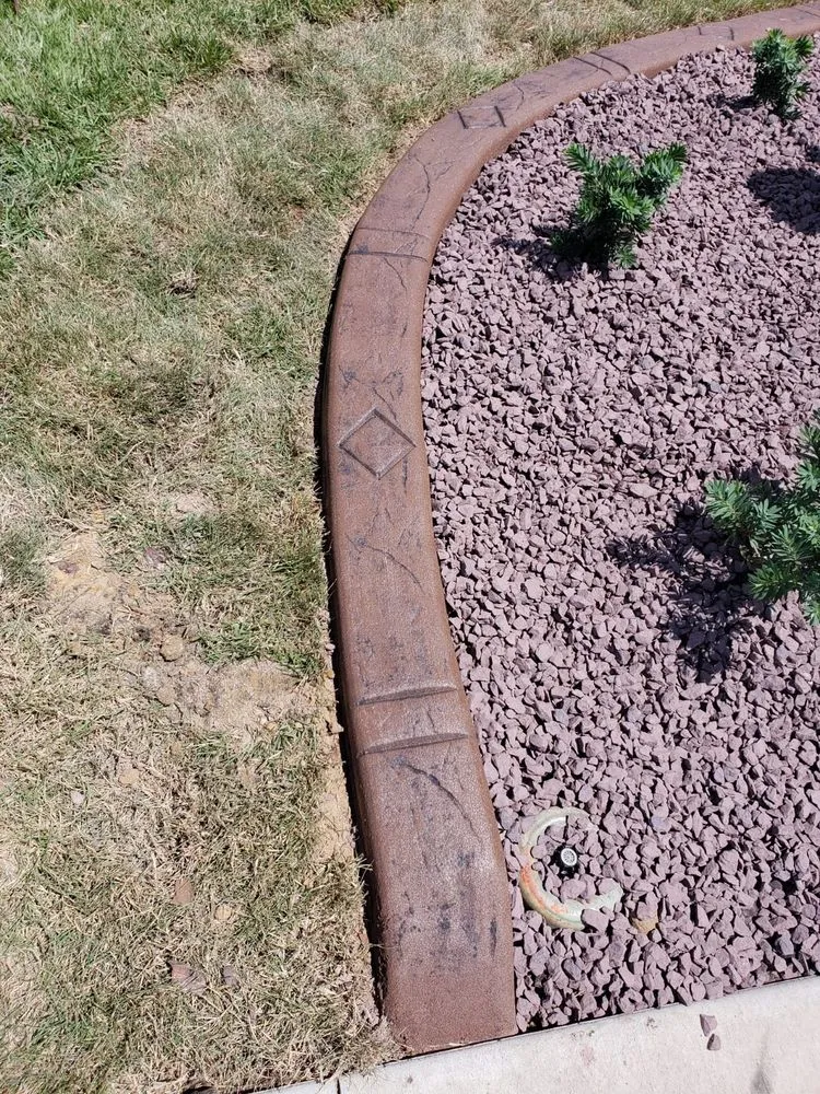 Professional landscape design in Belleview, FL by Munoz Curbing Landscaping