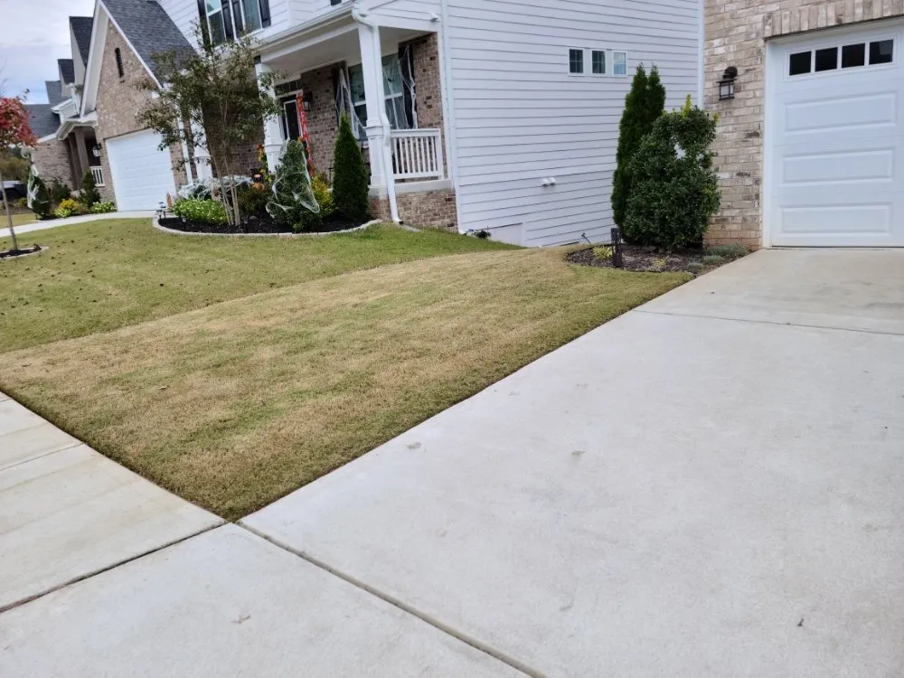 Local lawn care service for beautiful yards in Winder, GA by Munoz Family Lawn Care & Landscape