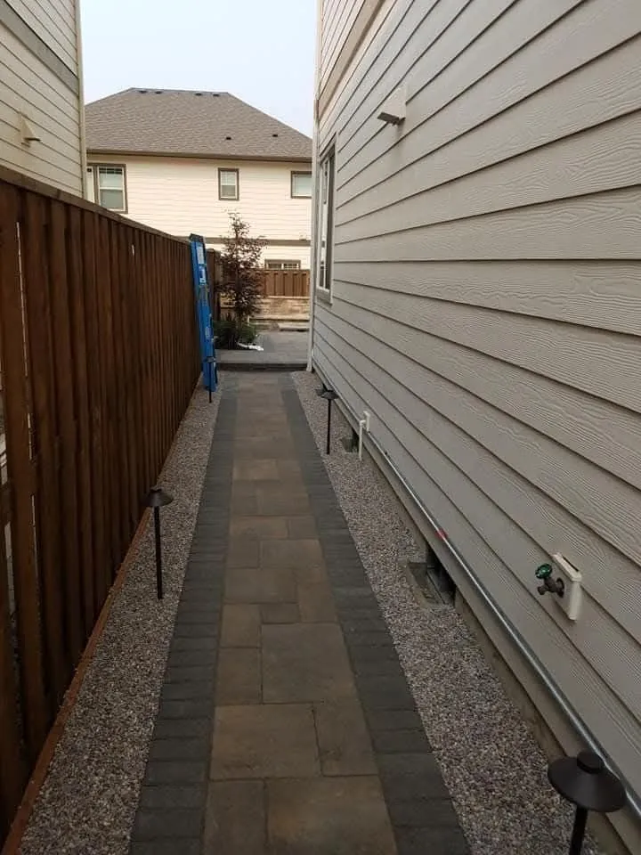 Custom outdoor landscaping in Oyster Bay, NY by Munoz Landscaping & More