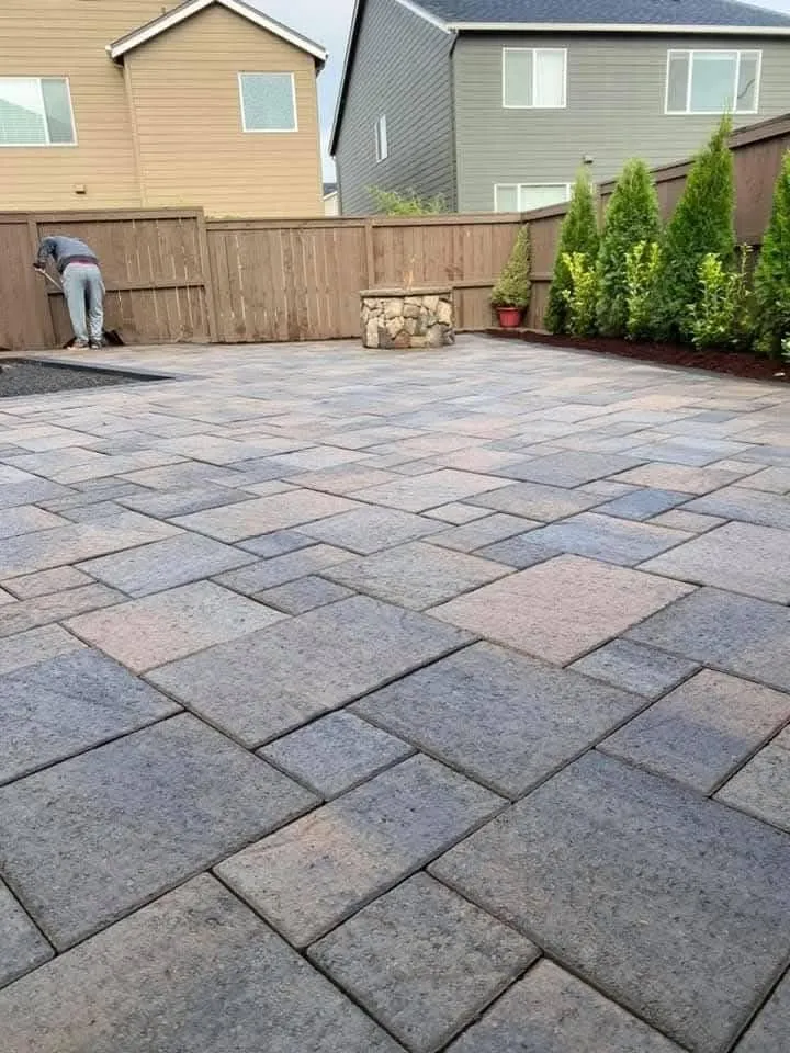 Professional residential landscaping in Oyster Bay, NY by Munoz Landscaping & More