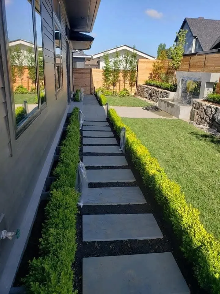 Custom lawn mowing service in Oyster Bay, NY by Munoz Landscaping & More