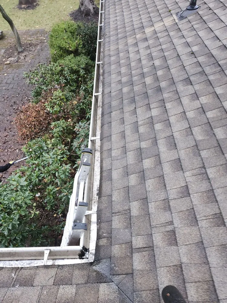 Local lawn mowing service in Oyster Bay, NY - Munoz Landscaping & More