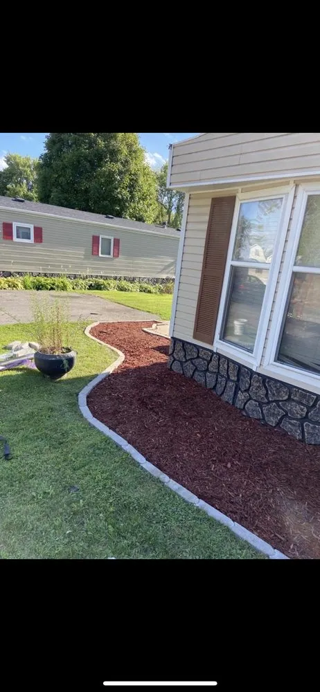 Local outdoor landscaping in Clive, IA - Munoz Landscaping