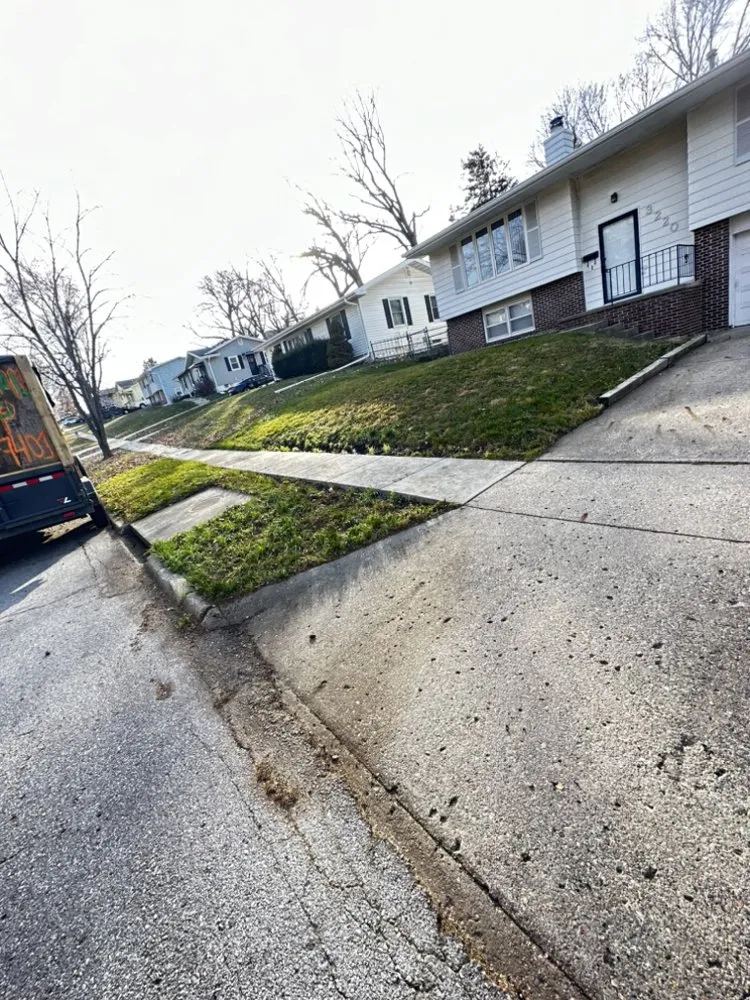 Reliable landscape installation near you in Clive, IA by Munoz Landscaping