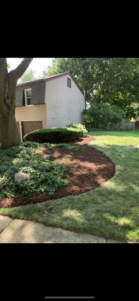 Professional garden landscaping experts serving Batavia, IL - Munoz Landscaping Lawncare