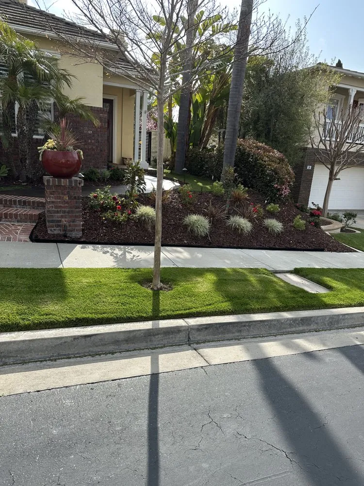 Affordable garden landscaping for beautiful yards in Riverside, CA by Munoz Landscaping