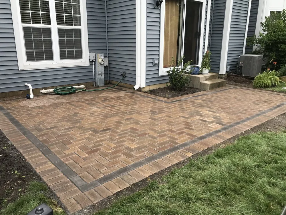 Affordable lawn mowing service near you in West Chicago, IL by Munoz landscaping