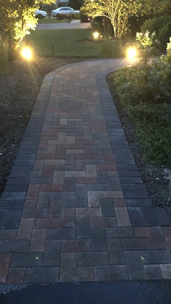 Reliable garden landscaping for beautiful yards in West Chicago, IL by Munoz landscaping