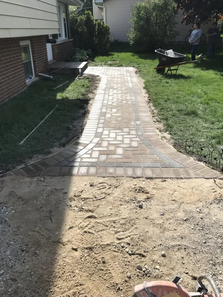 Trusted yard maintenance for outdoor upgrades in West Chicago, IL by Munoz landscaping