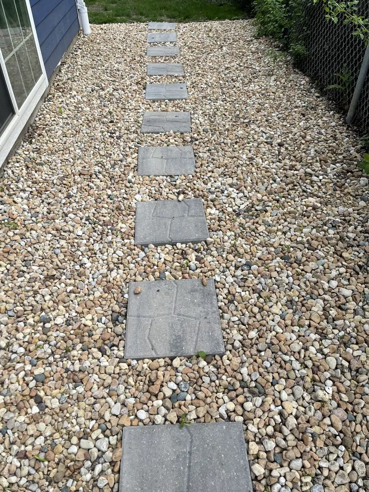 Custom landscaping services in West Chicago, IL by Munoz landscaping