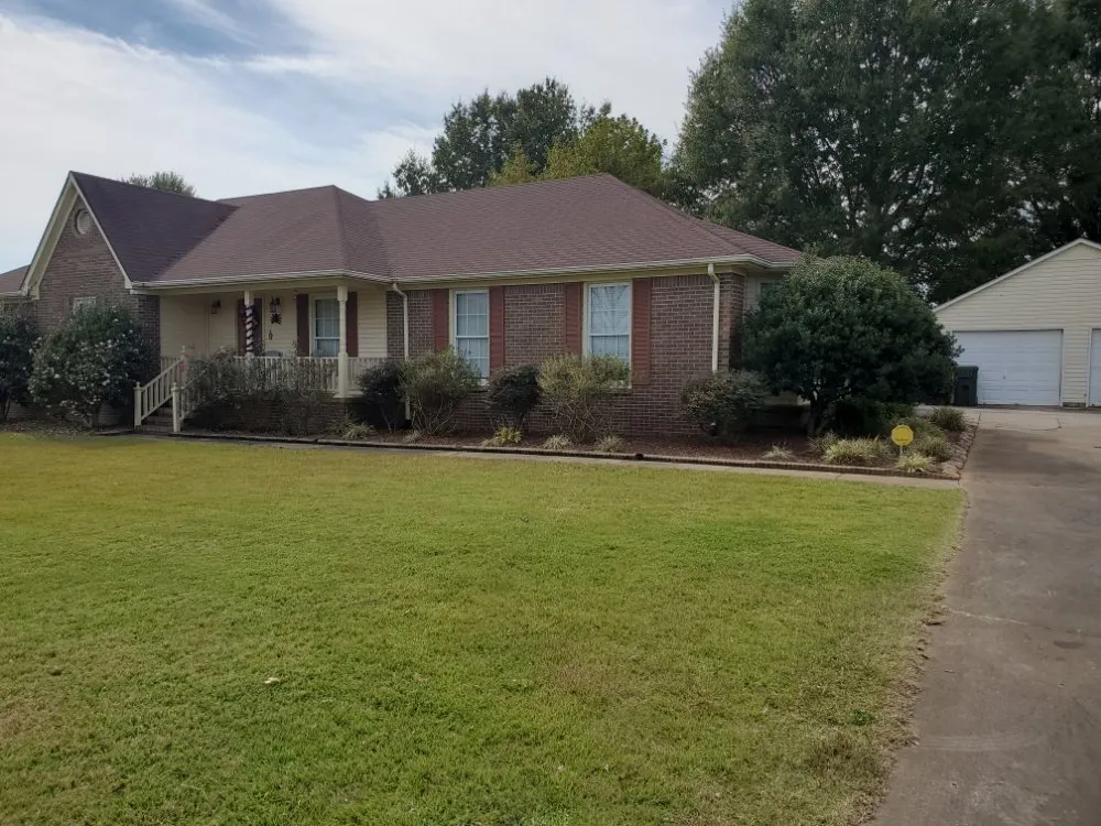 Local landscaping services experts serving McMinnville, TN - Munoz Services