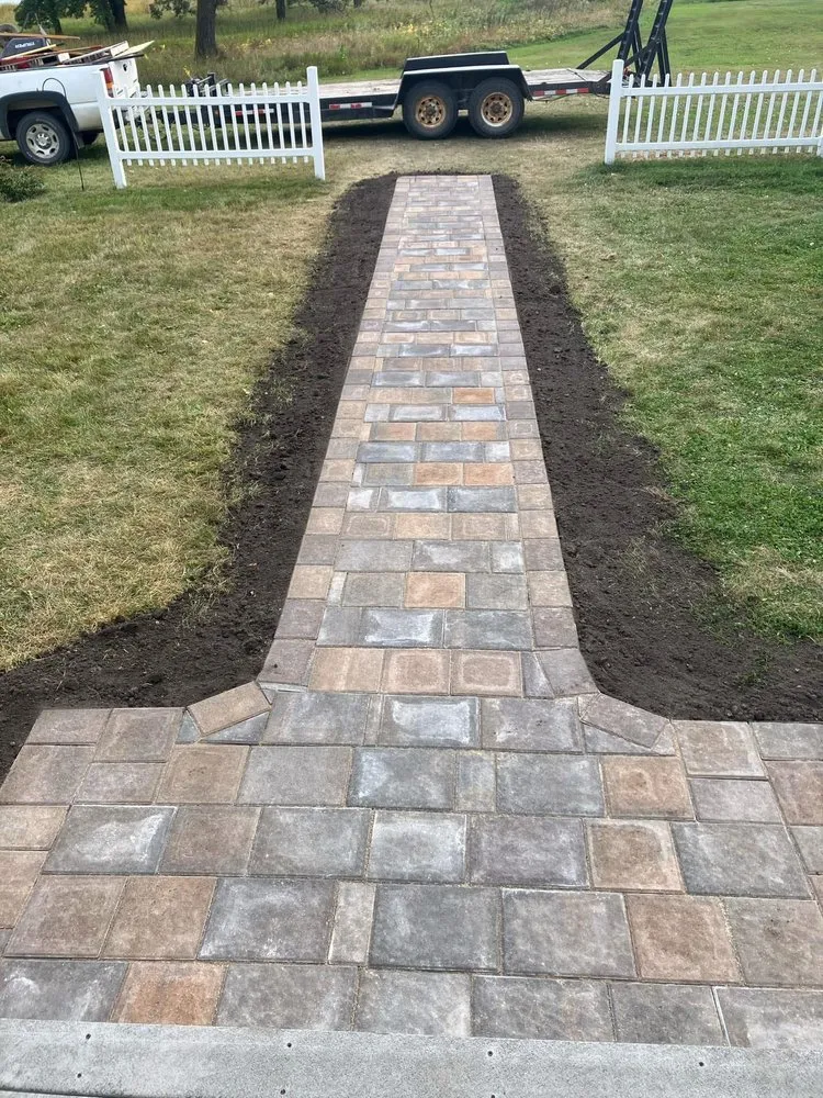 Custom lawn care service experts serving Fosston, MN - Munter Lawn Service