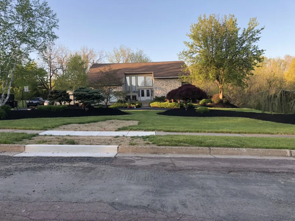 Professional outdoor landscaping for beautiful yards in Langhorne, PA by Munz's Landscaping & Construction