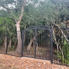 Trusted yard cleanup service for year-round maintenance in Round Rock, TX by Muñoz Landscaping Solutions