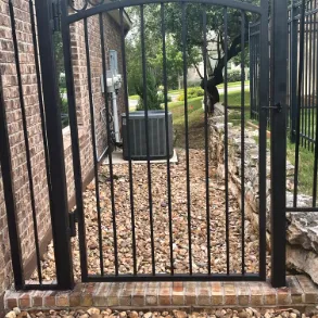 Custom landscape design near you in Round Rock, TX by Muñoz Landscaping Solutions