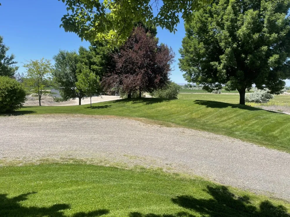 Trusted lawn mowing service in Caldwell, ID by Muñoz’s Home and Lawn Care Services