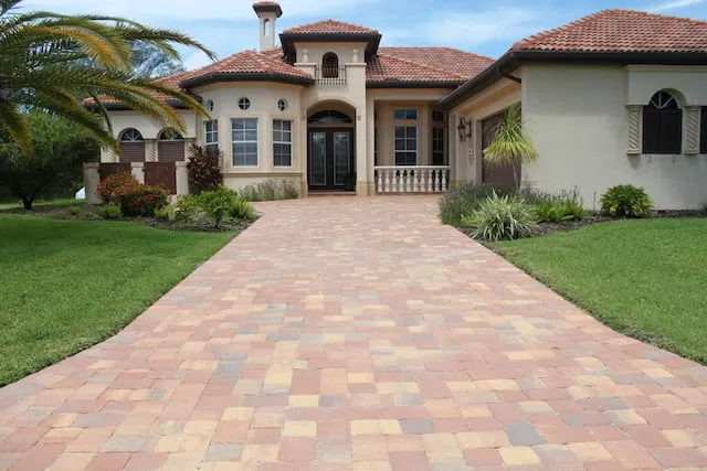 Top-rated lawn care service in Port Charlotte, FL - Murdock Stones Etc