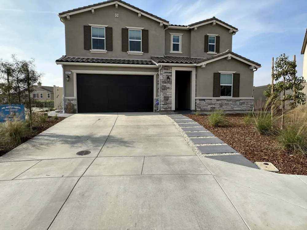 Trusted yard cleanup service experts serving Escondido, CA - Murillo Landscape