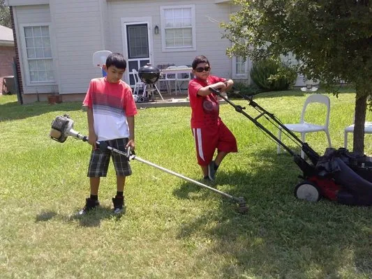 Murillos Landscaping Logo