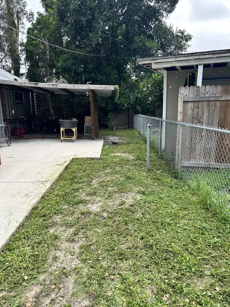 Expert lawn mowing service near you across Bradenton, FL - Murkerson Sons Lawn and Tree Service