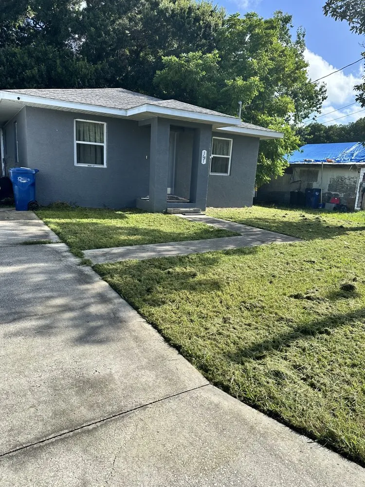 Expert lawn mowing service in Bradenton, FL - Murkerson Sons Lawn and Tree Service