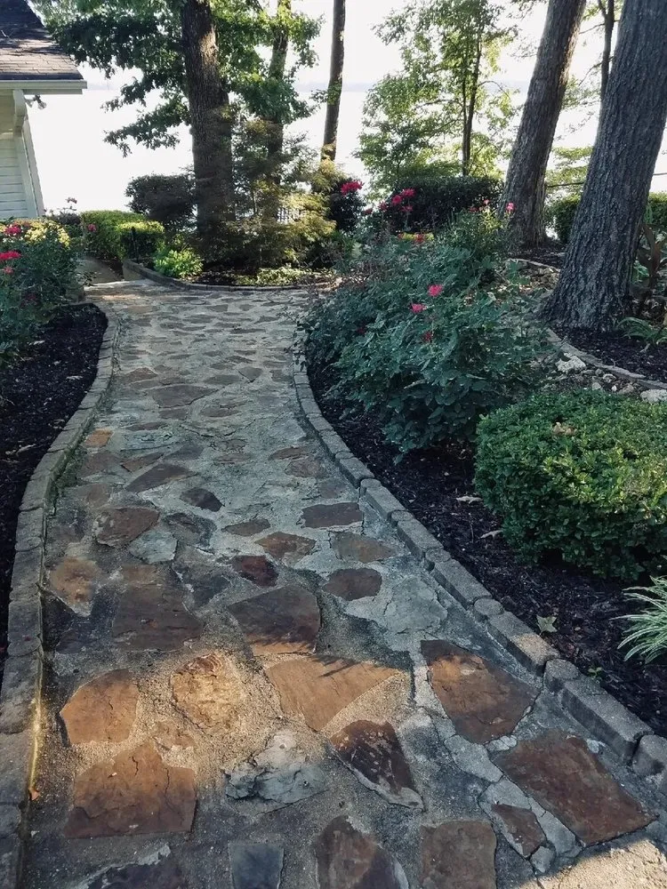 Trusted yard maintenance for homes in Madison, AL by Murphy Landscaping & Lawn