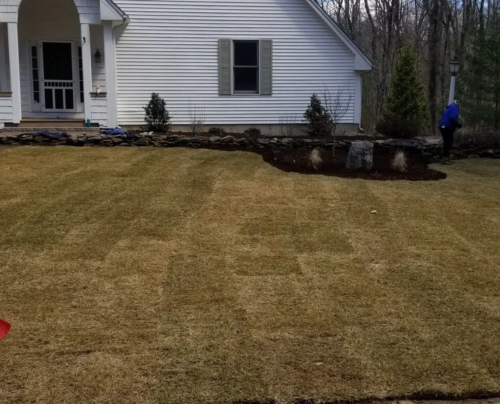 Reliable yard cleanup service experts serving Amherst, NH - Murphys Landscaping