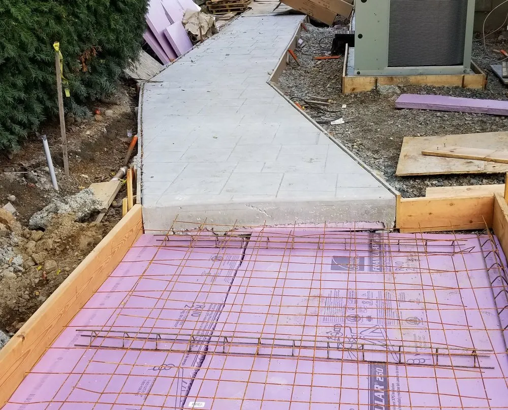 Custom yard maintenance in Amherst, NH by Murphys Landscaping