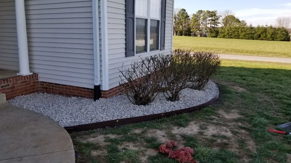 Expert yard cleanup service for beautiful yards across Bowling Green, KY - Murphy's Lawn & Landscape