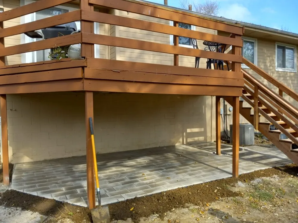 Professional garden landscaping in Omaha, NE by Murphy's Lawn and Landscaping